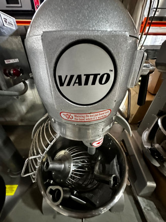 Миксер планетарный VIATTO B-20P